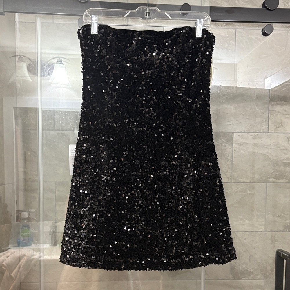 Lush Sparkling Black Strapless Dress